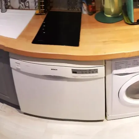 Proche De La Defense 베종