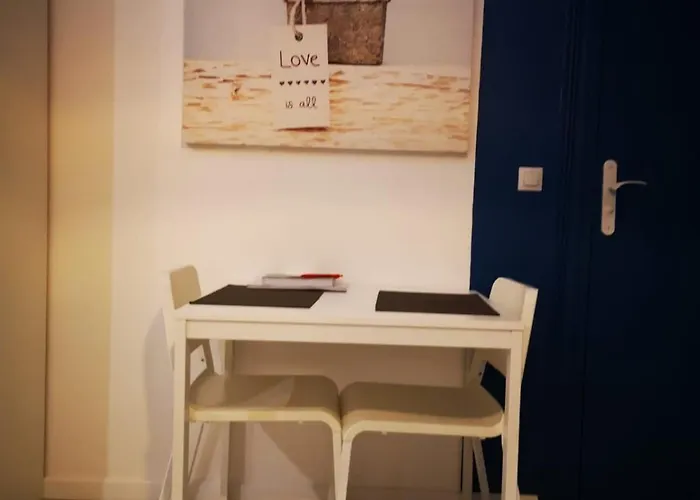 Proche De La Defense Apartman *